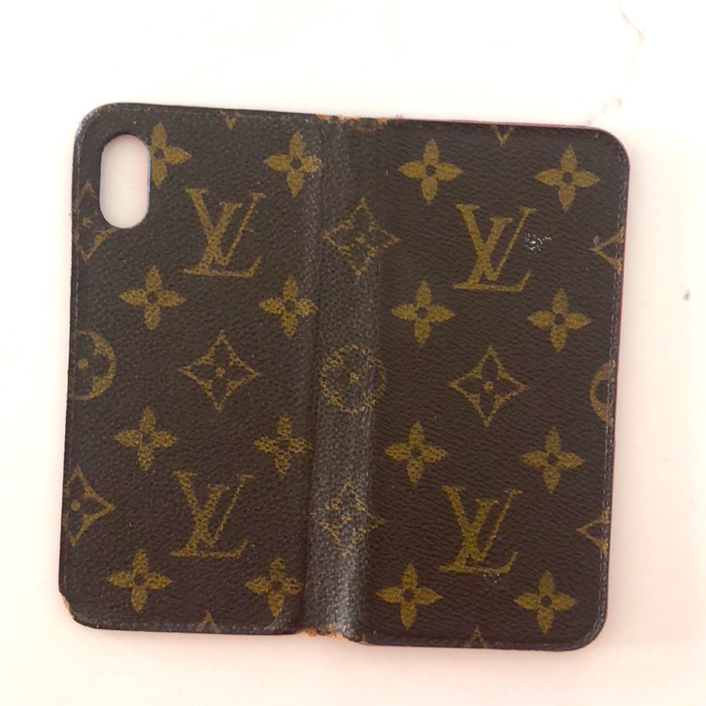 SOLD! 🎉 Louis Vuitton iphone Folio Case for IPhone 10